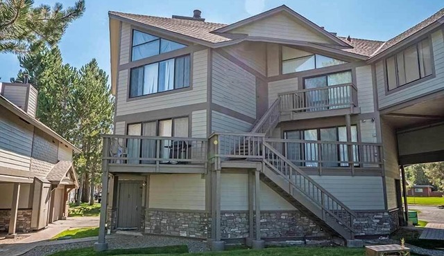 Economical Waterfront Condo for 6 with Great Views of the Marina - 86A~