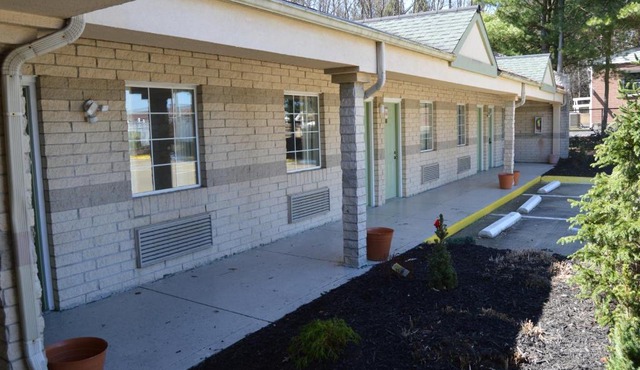 Economy Inn Cuyahoga Falls