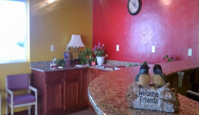 Economy Inn & Suites