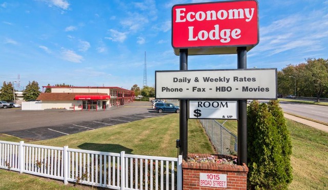 Economy Lodge Portsmouth