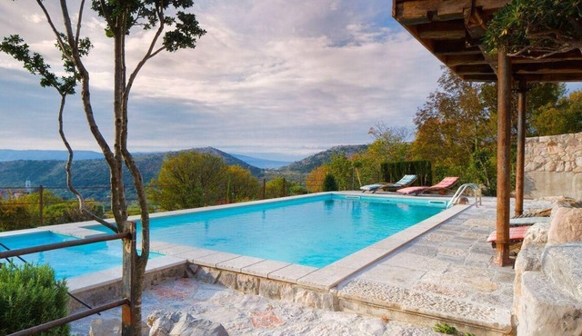 Ecovilla Mirabilis Holiday House with Private Pool
