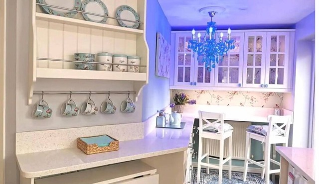 Edale.in Hertfordshire countryside. 15 minute train to London.