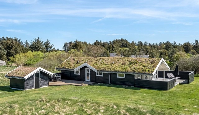 "Eddi" - 550m from the sea by Interhome