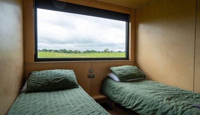 Eden Eco Cabin And Pub