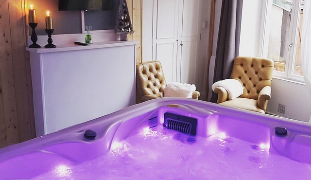 EDEN Jacuzzi private suite