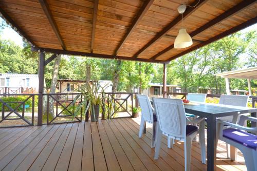 Eden Mobilhome with XXL Terrace in Naturist Resort Solaris FKK