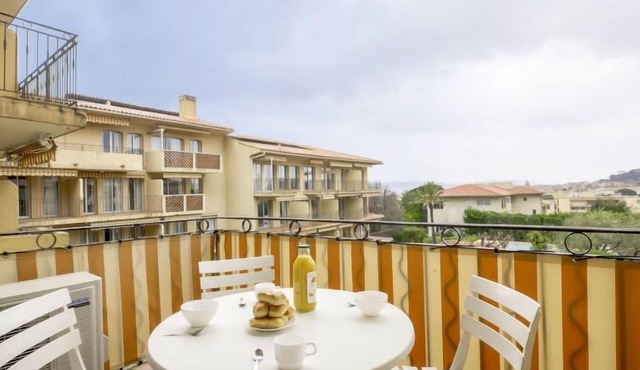 Eden Parc by Interhome