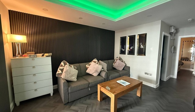 Eden Suite Sasco Apartments