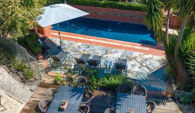 Eden Yarra Valley Accommodation Flexible options 6-10 bedrooms, up to 30 guests