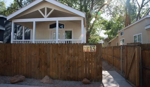 Edge of the Desert Grandstaff Gulch Cabin #13