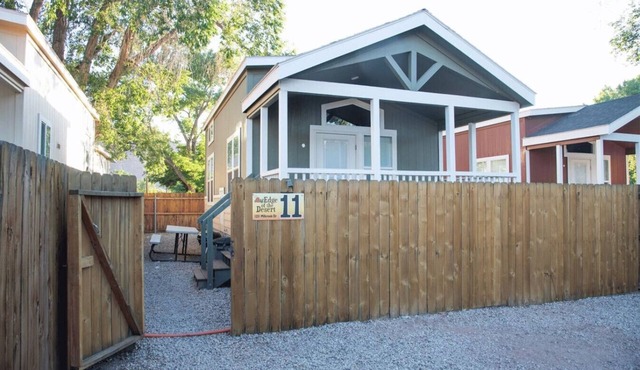 Edge of the Desert Hidden Canyon Cabin #11