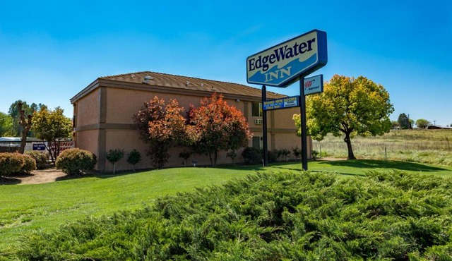 Edge Water Inn