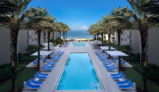 Edgewater Beach Hotel