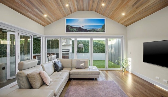 Edgewater Luxury living By the sea