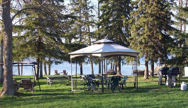 Edgewater Motel and Campground