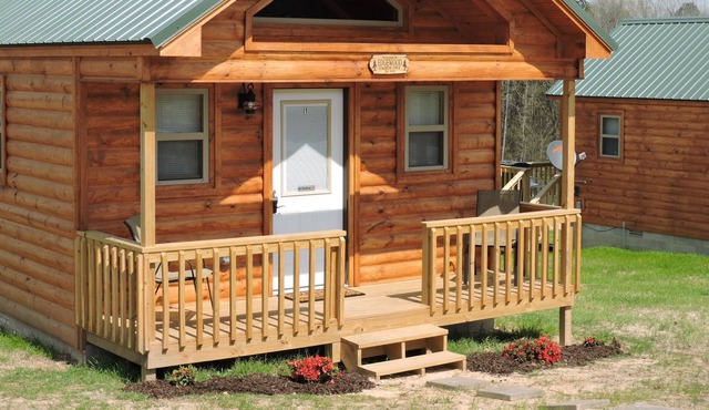 Edgewood Cabin One (2820) by DeGray Lake State Park