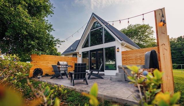 Edinburgh Escape | Hot Tub, Sauana + Fire Pit + Grill