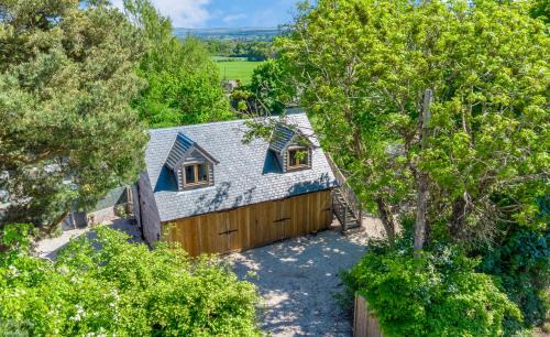 Edinburgh's Springtime Chalet