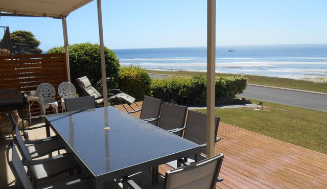 Edith's Magnificent Views Dog friendly Off Peak Special!