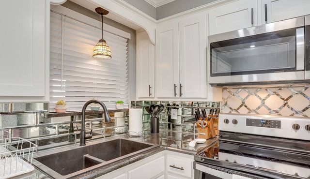 Edmond Home Near Colleges, Lakes, & Shopping!