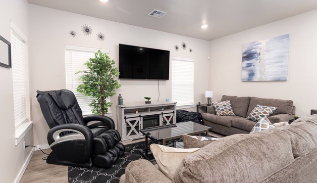 Edmond Oasis: Luxury Retreat w/Massage Chair and Mortal Combat Arcade