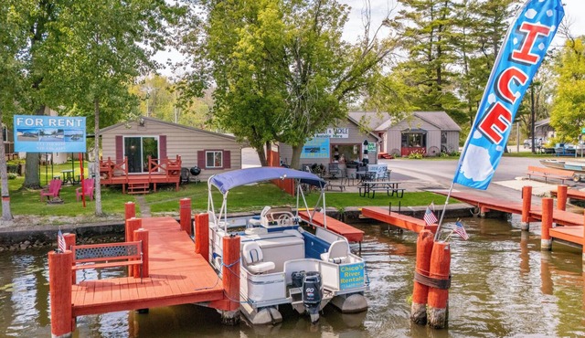 Ed’s Cabin on the Wolf River