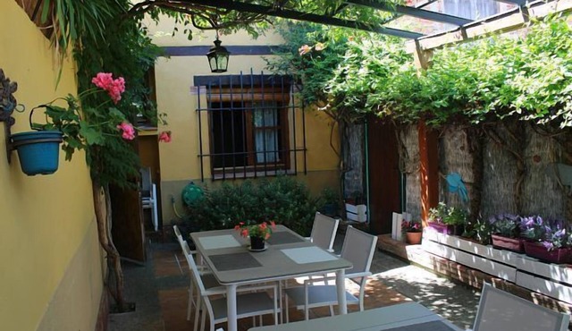 Edulis Rural House for 8 people. Tourism Registration LR-43