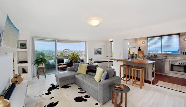 EDWA10B - Edwards Coastal Escape