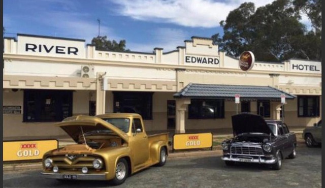 Edward River Hotel