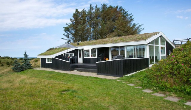 "Eeske" - 1km from the sea by Interhome