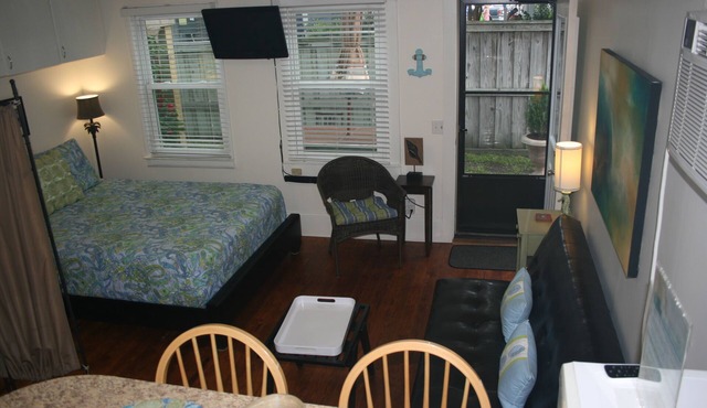 Efficiency Apartment in the Heart of Wrightsville Beach