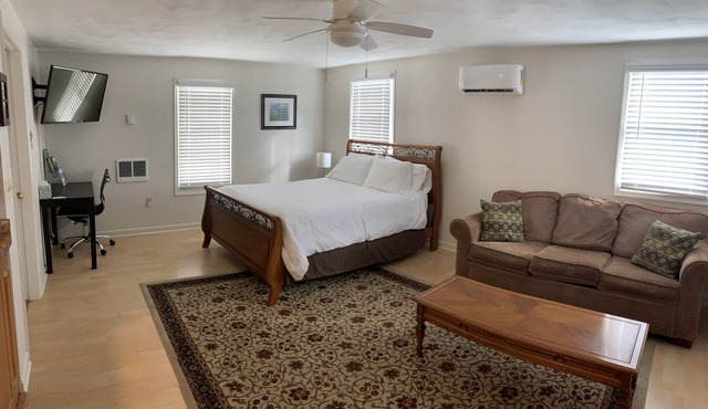Efficiency Apartment in New Castle, Virginia Convenient to the Appalachian Trail