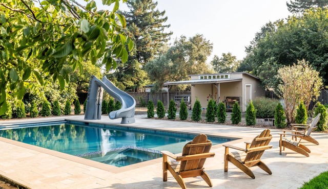 [Egg Farm Ranch] Heated Pool - Water Slide - Hot Tub - Dog Friendly