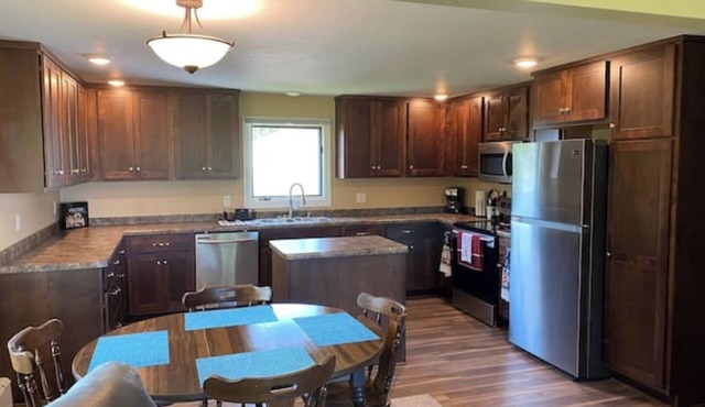 Egg Harbor White House - 4 bedroom