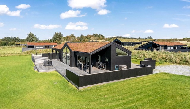 "Egil" - 1.5km from the sea by Interhome