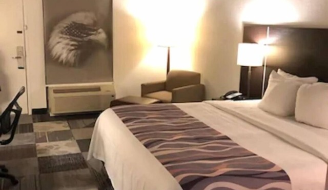 Eglin Extended Stay Hotel, a Howard Johnson by Wyndham