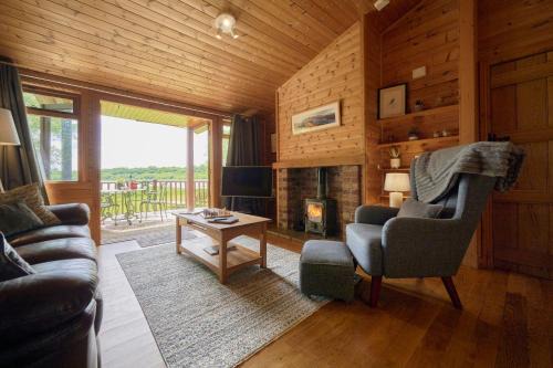 Egret Lodge with Hot-tub