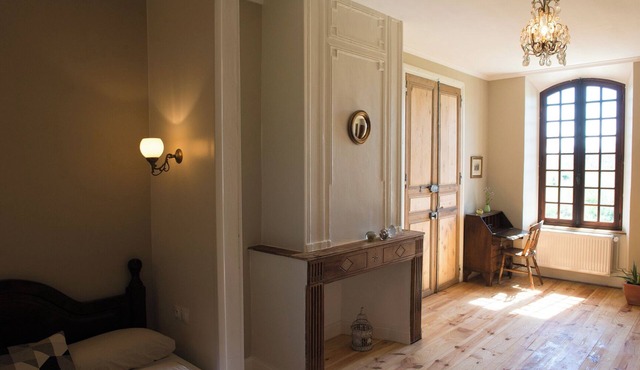 Ehemaliges Weinchâteau in der Gascognechambre 3/Gesamt 4 Zimmer à 2 Personen