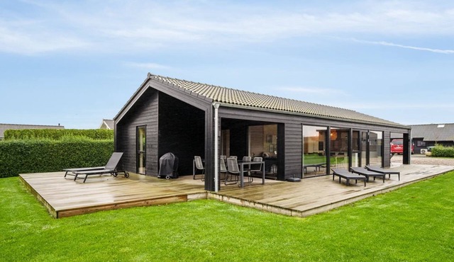 "Ehmi" - 750m from the sea by Interhome