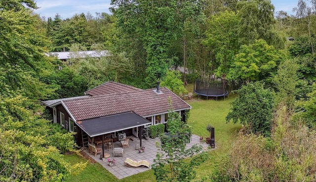 "Eida" - 1.7km from the sea by Interhome