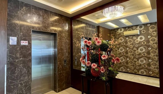 Eight Days Boutique Hotel