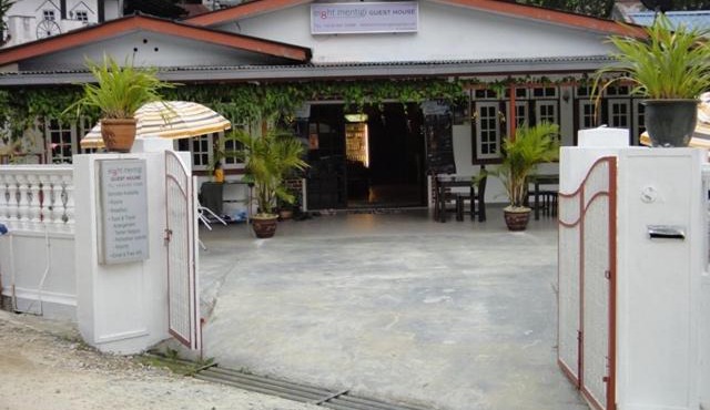 Eight Mentigi Guesthouse