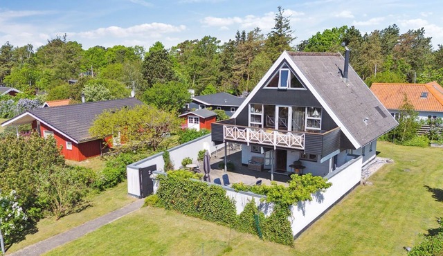 "Eikka" - 100m from the sea by Interhome