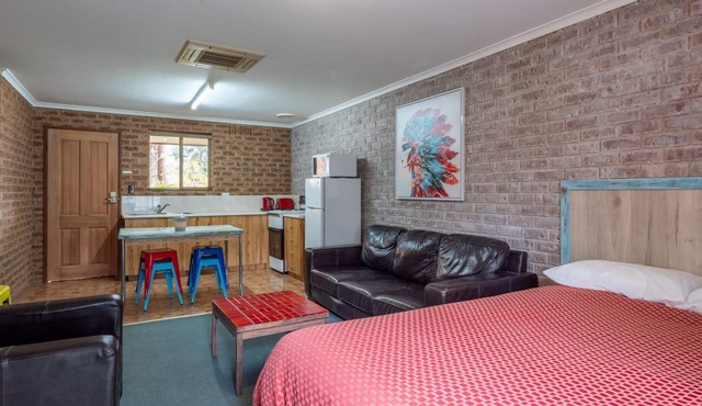 Eildon Parkview Motor Inn. Room 10