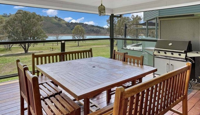 Eildon Views - Lake Front in Bonnie Doon