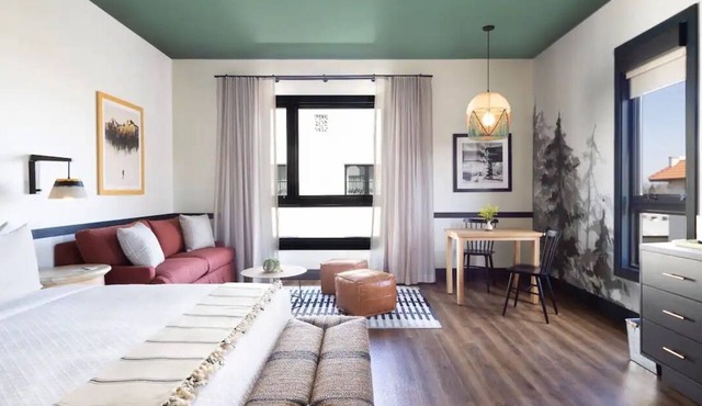 El Capitan Hotel, Junior Suite, Boutique Adventure-Ready Option