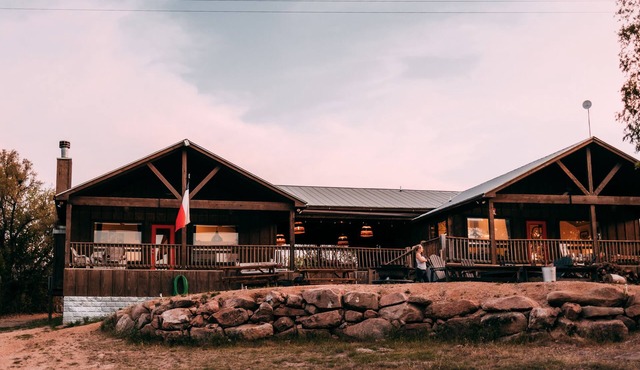 El Castell + El Castellito - on the Llano River [Sleeps 26+]