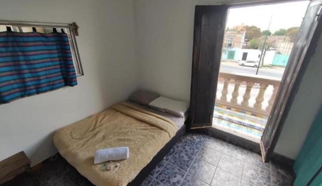 El Castillo Hostal
