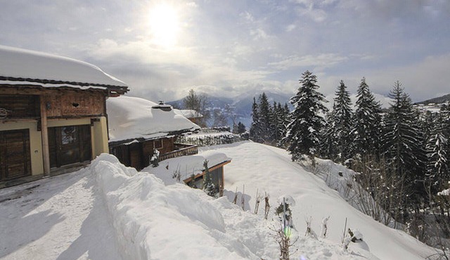 El Condor, Luxury chalet with sauna and jacuzzi in ski and golf resort
