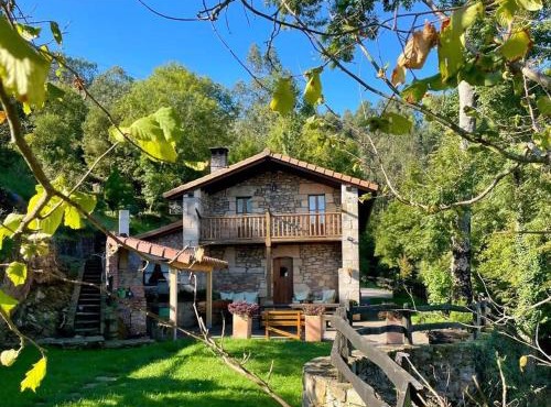EL CURRILLO, PRECIOSA CASA RURAL AL LADO CABARCENO